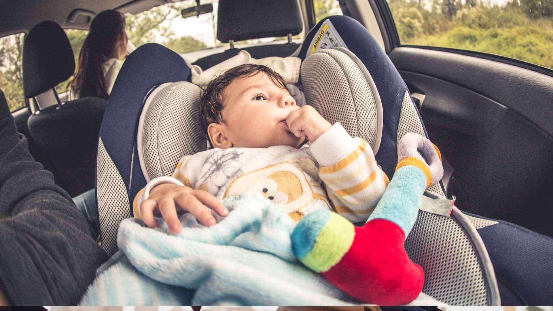 ¿Por qué son tan importantes las sillas de auto para niños?